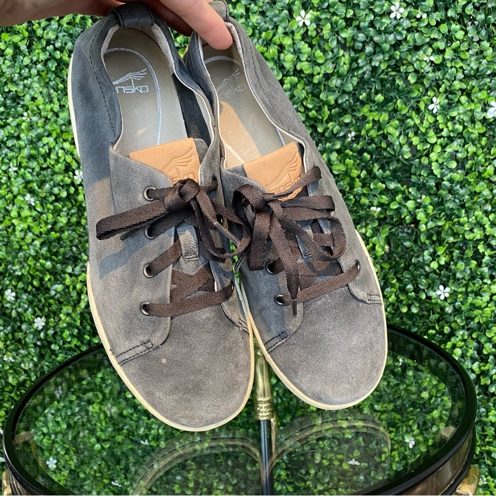 D22 Dansko Renae Sneakers - Picture 10 of 12